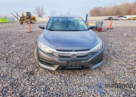 2017 Honda Civic Lx z USA, uszkodzony, nr VIN 19XFC2F51HE081948